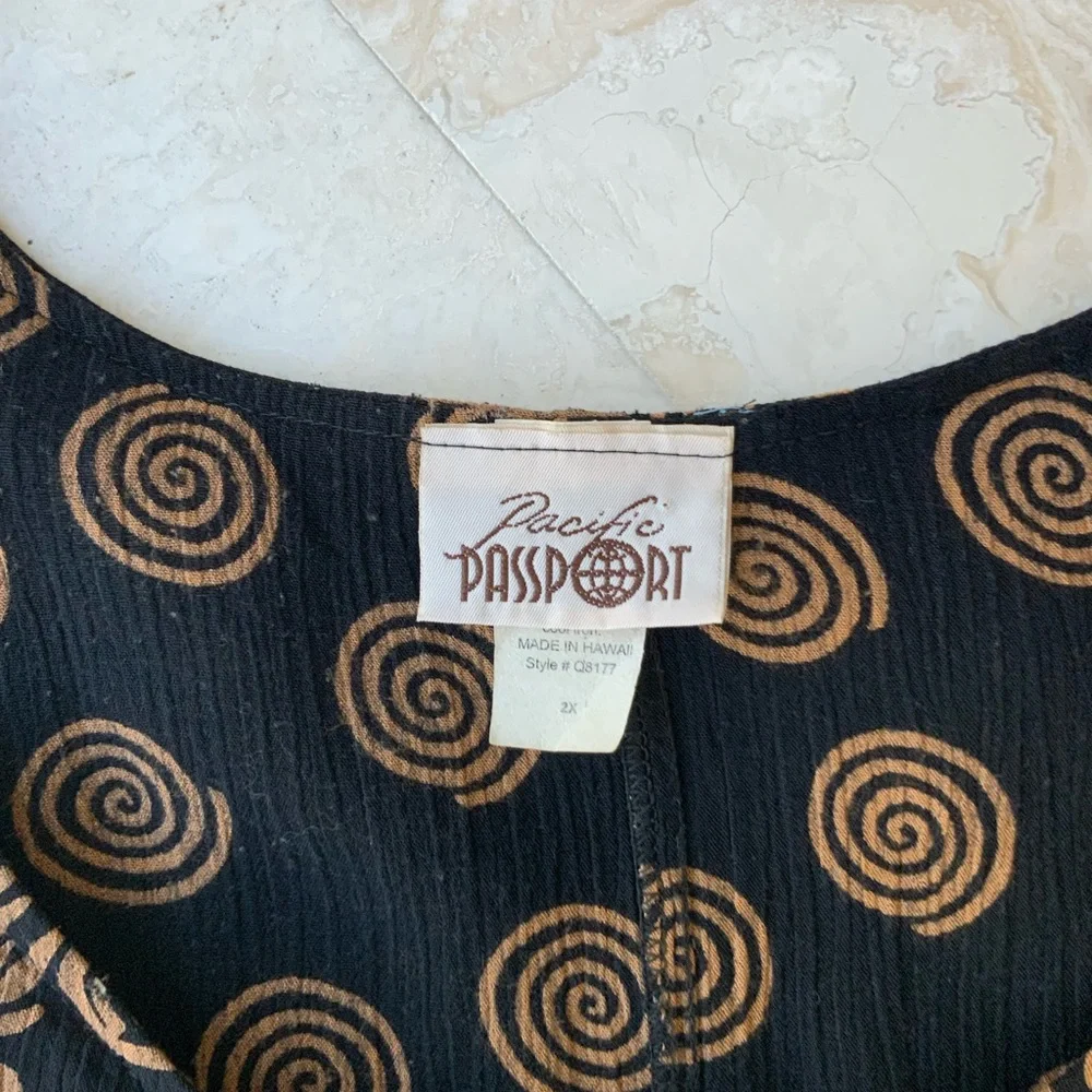 Passport Boho Black Dress w/Tan Spiral/Floral Design sz 2X - Picture 5 of 6